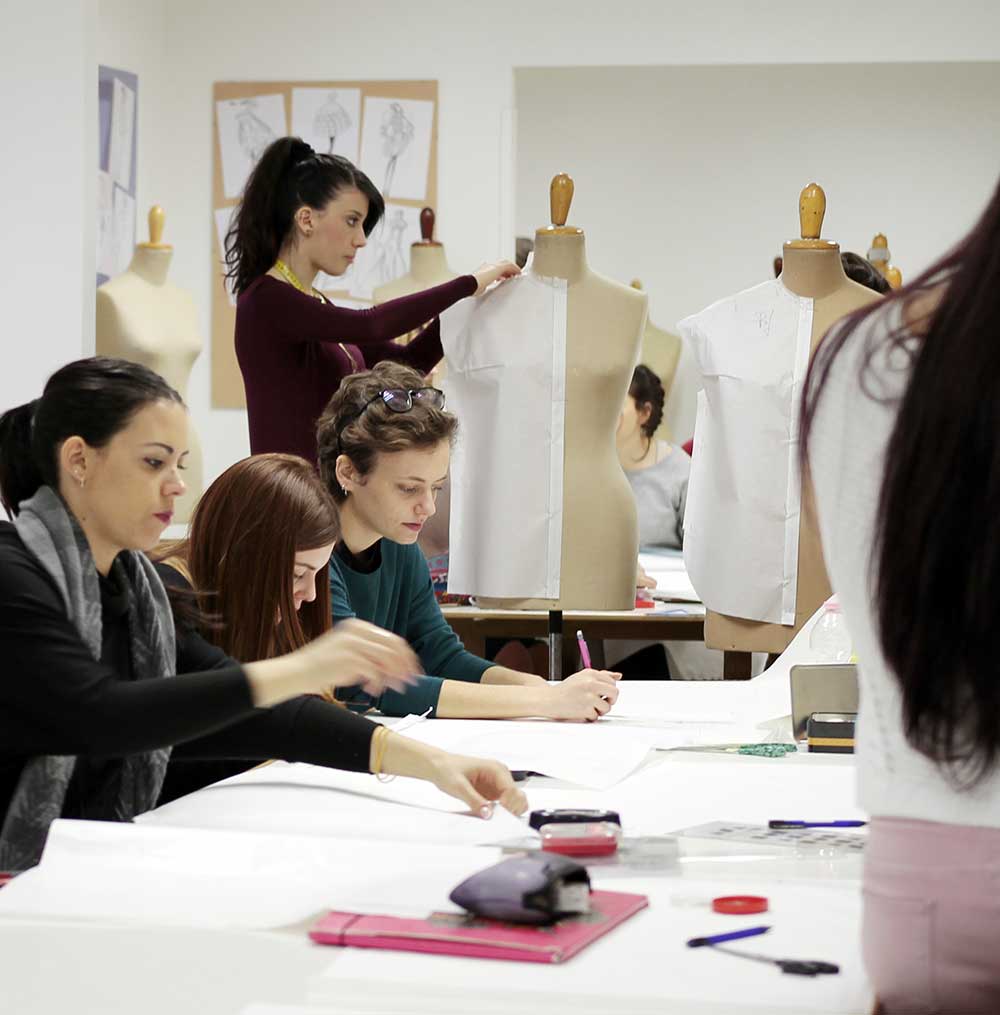 HIGH FASHION MODELING COURSE / Annual / Professional - Accademia Koefia ...